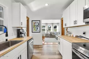 5429 Fairview Pl, Agoura Hills, CA 91301 - Photo 8