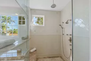 29376 Laro Dr, Agoura Hills, CA 91301 - Photo 30