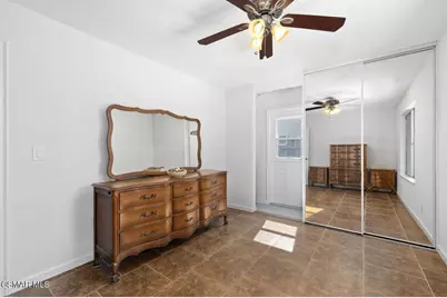 2766 Broadmoor Avenue, Simi Valley, CA 93065 - Photo 24
