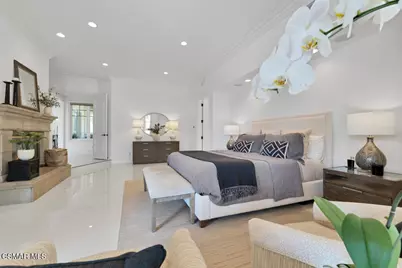 1100 N Country Club Drive, Simi Valley, CA 93065 - Photo 44