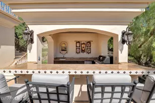 1100 N Country Club Dr, Simi Valley, CA 93065 - Photo 54