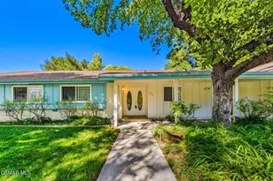 15877 Beaver Run Rd, Canyon Country, CA 91387 - Photo 2