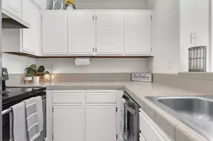 1158 Tivoli Ln, Simi Valley, CA 93065 - Photo 16