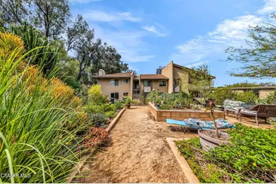 224 Oakleaf Drive #102, Thousand Oaks, CA 91360 - Photo 36