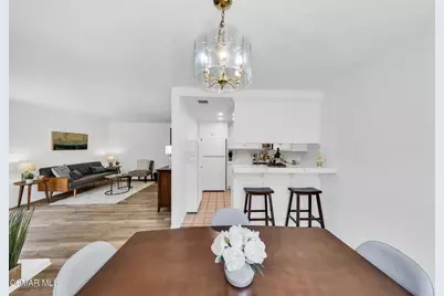 224 Oakleaf Drive #102, Thousand Oaks, CA 91360 - Photo 8