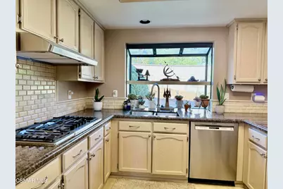 510 Savona Way, Oak Park, CA 91377 - Photo 10