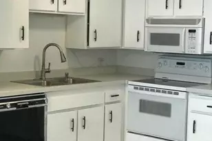 286 Oak Leaf Dr, Thousand Oaks, CA 91360 - Photo 8