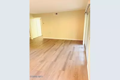 286 Oakleaf Drive #23, Thousand Oaks, CA 91360 - Photo 4