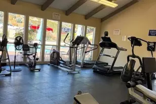 286 Oak Leaf Dr, Thousand Oaks, CA 91360 - Photo 12