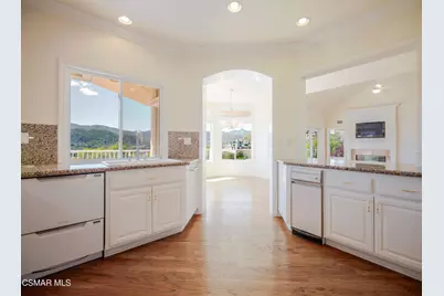 590 Cricketfield, Lake Sherwood, CA 91361 - Photo 16