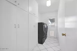 1558 Norwich Ave, Thousand Oaks, CA 91360 - Photo 36