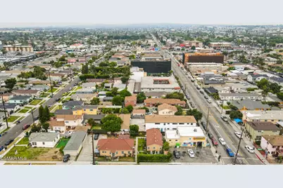 10333 Inglewood Avenue, Inglewood, CA 90304 - Photo 16