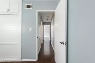 8466 Springford Dr, Los Angeles, CA 91352 - Photo 22