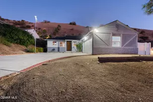 8466 Springford Dr, Los Angeles, CA 91352 - Photo 2