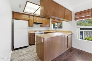 245 Oak Leaf Dr, Thousand Oaks, CA 91360 - Photo 8