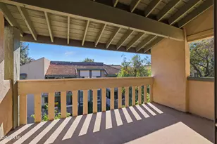 245 Oak Leaf Dr, Thousand Oaks, CA 91360 - Photo 14
