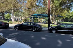 20134 Leadwell Street, Winnetka, CA 91306 - Photo 2