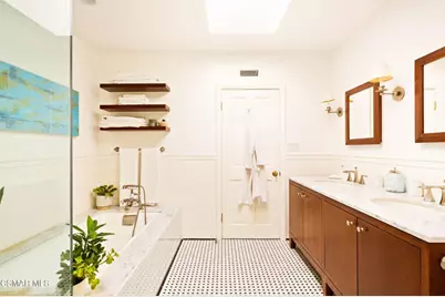 4658 Del Moreno Drive, Woodland Hills, CA 91364 - Photo 26