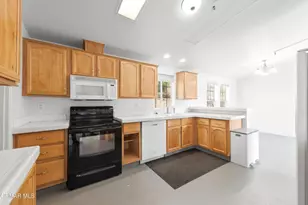6079 Cedar St, Simi Valley, CA 93063 - Photo 8