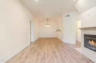 637 Indian Oak Ln, Oak Park, CA 91377 - Photo 2