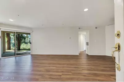 5728 Oak Bend Lane #107, Oak Park, CA 91377 - Photo 12