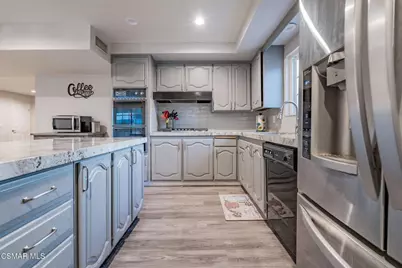 761 Lyons Court, Simi Valley, CA 93065 - Photo 24