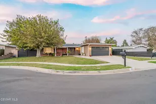 761 Lyons Ct, Simi Valley, CA 93065 - Photo 2