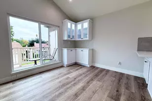 213 Estrellita Ln, Oak Park, CA 91377 - Photo 6