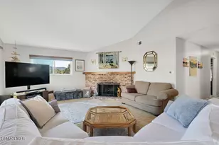 515 Houston Dr, Thousand Oaks, CA 91360 - Photo 14