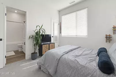 27065 Tanager Lane, Valencia, CA 91381 - Photo 32