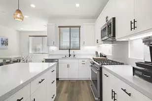 27065 Tanager Ln, Valencia, CA 91381 - Photo 18