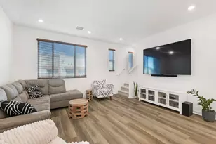 27065 Tanager Ln, Valencia, CA 91381 - Photo 22