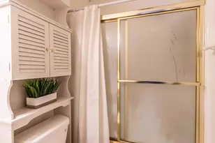 18645 Hatteras Street, Tarzana, CA 91356 - Photo 24