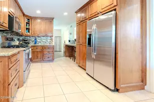 1041 Balsamo Ave, Simi Valley, CA 93065 - Photo 14