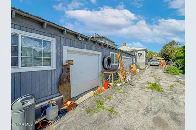 954 E Thompson, Ventura, CA 93001 - Photo 48