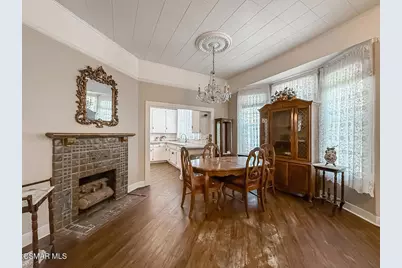 954 E Thompson, Ventura, CA 93001 - Photo 8