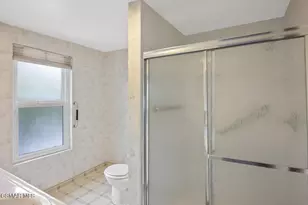 23325 Bessemer St, Woodland Hills, CA 91367 - Photo 26