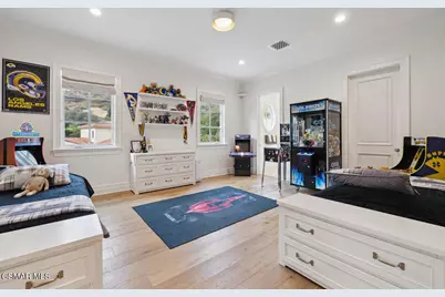 112 Hampstead Court, Westlake Village, CA 91361 - Photo 12