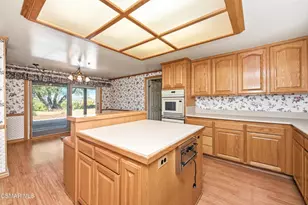 39 Inverness Rd, Thousand Oaks, CA 91361 - Photo 18