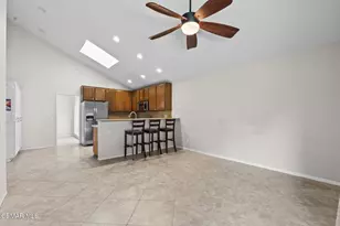 2508 Glenhurst Ct, Simi Valley, CA 93063 - Photo 18