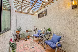 658 Llanerch Ln, Simi Valley, CA 93065 - Photo 20