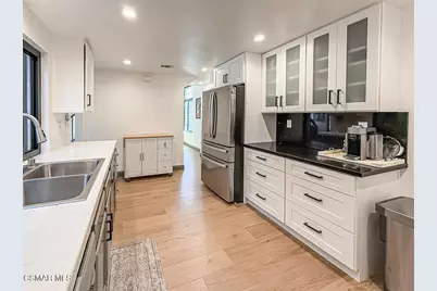 658 Llanerch Lane, Simi Valley, CA 93065 - Photo 18