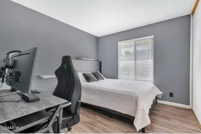 246 W Vineyard Avenue, Oxnard, CA 93036 - Photo 16