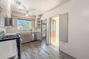 484 N Sierra Madre Blvd, Pasadena, CA 91107 - Photo 14