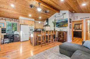 1088 Alta Vista Rd, Simi Valley, CA 93063 - Photo 16