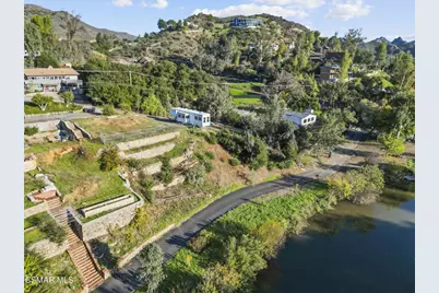 2374 Laguna Circle Road, Agoura Hills, CA 91301 - Photo 24