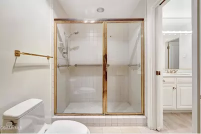 10550 Wilshire Boulevard #103, Los Angeles, CA 90024 - Photo 20