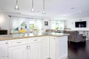 26007 Philrich Cir, Calabasas, CA 91302 - Photo 18