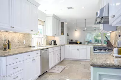 26007 Philrich Circle, Calabasas, CA 91302 - Photo 14