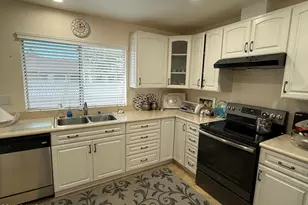 25307 Village 25, Camarillo, CA 93012 - Photo 10